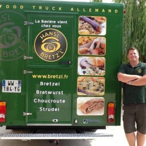 Fabian et l'arrière du Food Truck