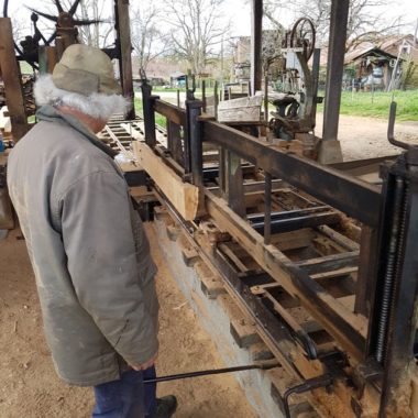 Scierie de 80 ans pour le bois du Biergarten